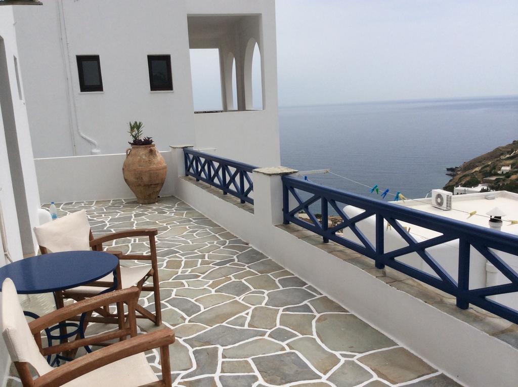 Blue Sky Chora Exterior foto